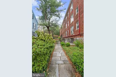 3039 Macomb Street NW #3A, Washington, DC 20008 - Photo 4