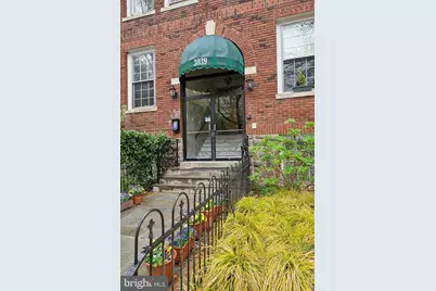 3039 Macomb Street NW #3A, Washington, DC 20008 - Photo 2
