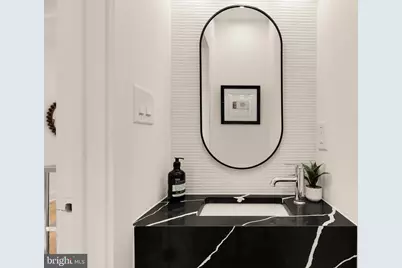 1205 10th Street NW #1, Washington, DC 20001 - Photo 10