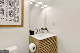 1205 10th St NW, Washington, DC 20001 - Photo 28