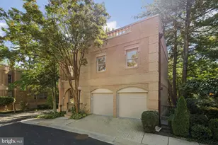 4730 Foxhall Cres NW, Washington, DC 20007 - Photo 2