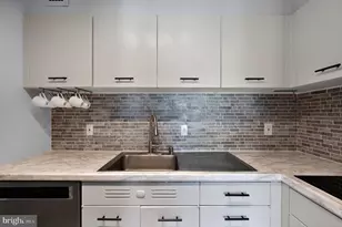 560 N St SW, Washington, DC 20024 - Photo 12