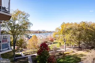 560 N St SW, Washington, DC 20024 - Photo 4
