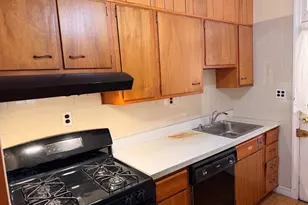 1001 30th St SE, Washington, DC 20019 - Photo 4