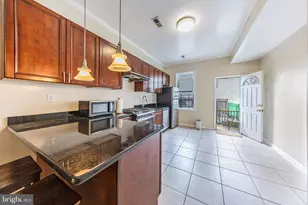 1388 NE E NE, Washington, DC 20002 - Photo 20