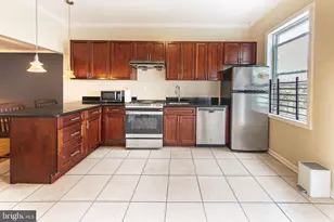 1388 NE E NE, Washington, DC 20002 - Photo 4