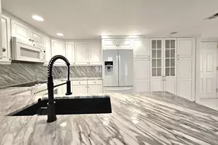 1080 Wisconsin Ave NW, Washington, DC 20007 - Photo 4