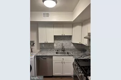 2131 Young Street SE #201, Washington, DC 20020 - Photo 4