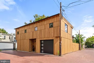 21 Overbeck Alley NE, Washington, DC 20002 - Photo 2