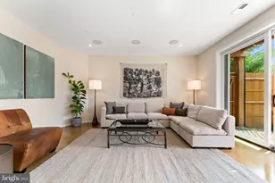 21 Overbeck Aly NE, Washington, DC 20002 - Photo 12