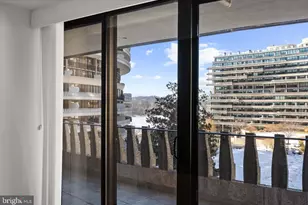 2500 Virginia Ave NW, Washington, DC 20037 - Photo 22