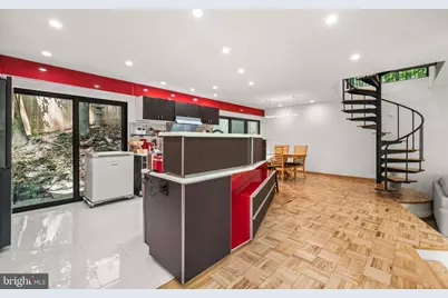 2855 Davenport Street NW, Washington, DC 20008 - Photo 6