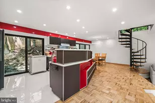 2855 Davenport St NW, Washington, DC 20008 - Photo 6