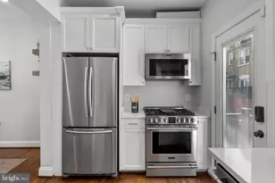 760 Hobart Pl NW, Washington, DC 20001 - Photo 12