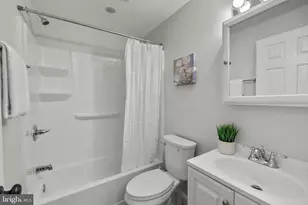 760 Hobart Pl NW, Washington, DC 20001 - Photo 32