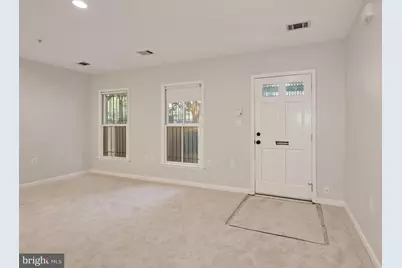 648 C Street NE #1, Washington, DC 20002 - Photo 4