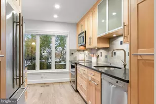 4297 Embassy Park Dr NW, Washington, DC 20016 - Photo 4