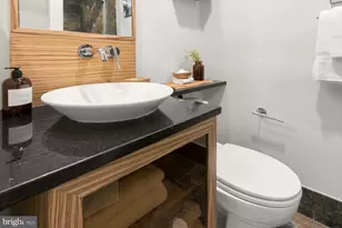 4297 Embassy Park Dr NW, Washington, DC 20016 - Photo 22