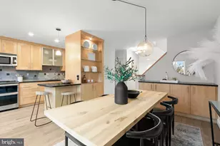 4297 Embassy Park Dr NW, Washington, DC 20016 - Photo 8