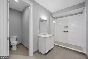 901 D St NE, Washington, DC 20002 - Photo 30