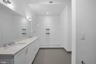 901 D St NE, Washington, DC 20002 - Photo 26