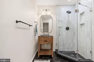 2729 Unicorn Ln NW, Washington, DC 20015 - Photo 36