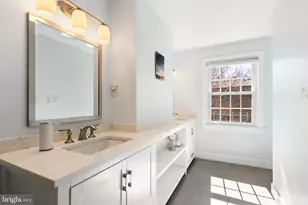 2729 Unicorn Ln NW, Washington, DC 20015 - Photo 26