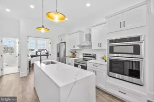 113 18th St SE, Washington, DC 20003 - Photo 8