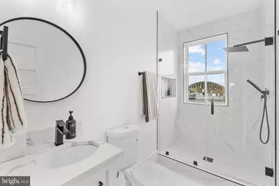 113 18th Street SE #2, Washington, DC 20003 - Photo 18