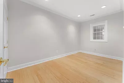 550 Hobart Place NW #1, Washington, DC 20001 - Photo 12