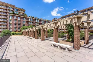 520 N St SW, Washington, DC 20024 - Photo 4