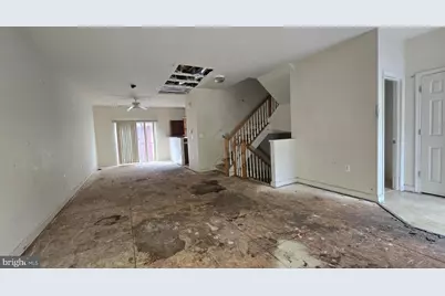 5002 Kimi Gray Court SE, Washington, DC 20019 - Photo 4