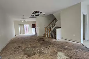 5002 Kimi Gray Ct SE, Washington, DC 20019 - Photo 4