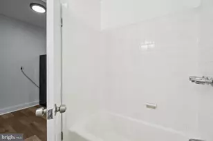 221 20th St NE, Washington, DC 20002 - Photo 16