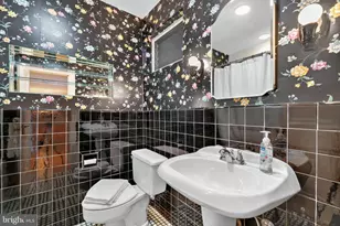 4000 Cathedral Ave NW, Washington, DC 20016 - Photo 18