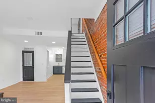 1702 A St SE, Washington, DC 20003 - Photo 2