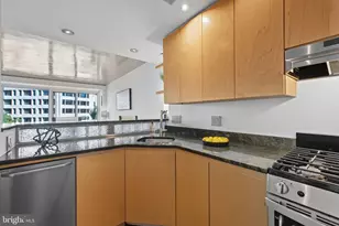 1330 New Hampshire Ave NW, Washington, DC 20036 - Photo 20