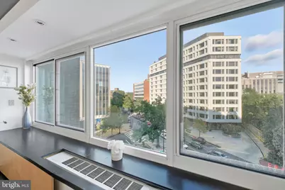 1330 New Hampshire Avenue NW #612, Washington, DC 20036 - Photo 1