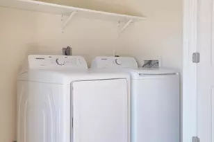 5523 Hunts Pl NE, Washington, DC 20019 - Photo 36