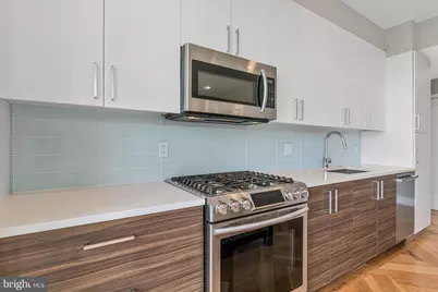 1345 K Street SE #406, Washington, DC 20003 - Photo 4