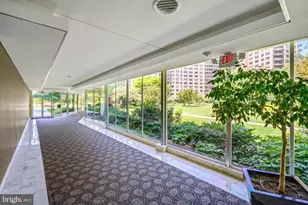 4201 Cathedral Ave NW, Washington, DC 20016 - Photo 30