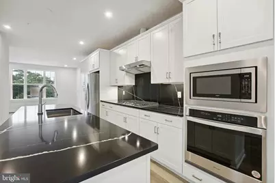 466 Altezza Drive NE, Washington, DC 20017 - Photo 6