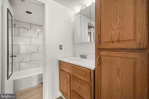 1718 P St NW, Washington, DC 20036 - Photo 14