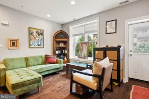 1018 13th St SE, Washington, DC 20003 - Photo 10