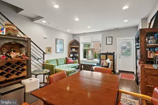 1018 13th St SE, Washington, DC 20003 - Photo 8