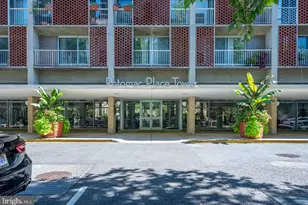 800 4th St SW, Washington, DC 20024 - Photo 2