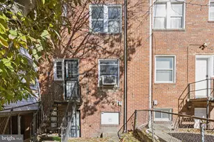 1633 R St SE, Washington, DC 20020 - Photo 34