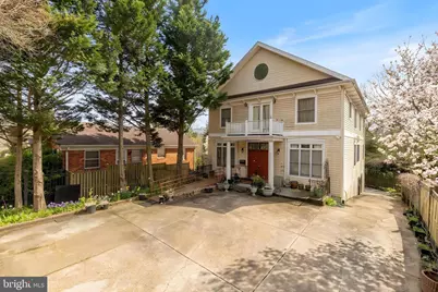 5248 Macarthur Boulevard NW, Washington, DC 20016 - Photo 2