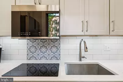 18 9th Street NE #304, Washington, DC 20002 - Photo 6