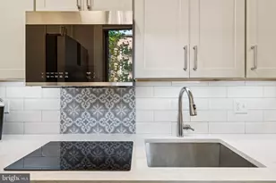 18 9th St NE, Washington, DC 20002 - Photo 6